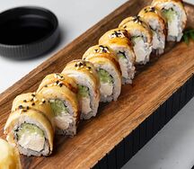 Ролл Филадельфия с угрем