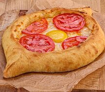 Хачапури по-Аджарски Капрезе