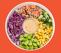 Поке-боул с форелью и овощами