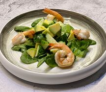 Зелёный салат с креветками