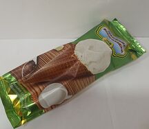 Пломбир в вафельном сахарном рожке