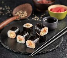 Фуд Сяке Спайси ролл