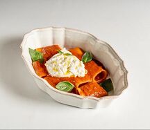 Паккери с томатами и бурратой