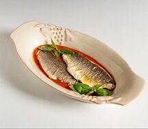 Сибас с томатным соусом