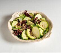 Большой зеленый салат