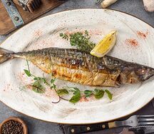 Скумбрия гриль с лимоном