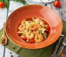 Салат Цезарь с креветками