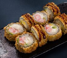 Горячий ролл с креветкой