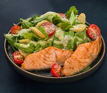 Цезарь с лососем