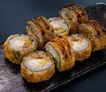 Горячий ролл с угрем