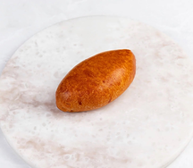 Пирожок с капустой и яйцом