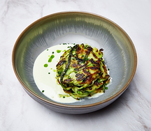 Драники б/глют из цукини с йогуртом и свежей зеленью