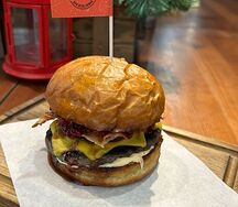 Бургер Cherry Bull