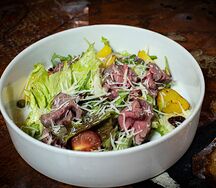 Салат с ростбифом