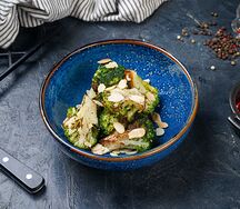 Брокколи с чесноком