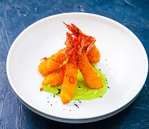 Креветки темпура в соусе васаби