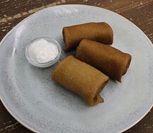 Блины с мясом и сметаной