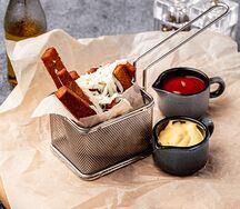 Гренки с чесноком и сыром