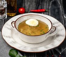 Куриный бульон с лапшой