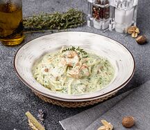 Паста с лососем и шпинатом