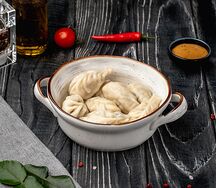 Пельмени с курицей и сыром