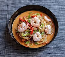 Удон с креветками в соусе том ям