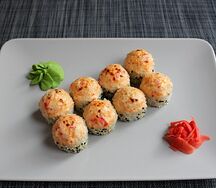 Запеченный с крабом в кунжуте