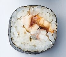 Ролл с угрем