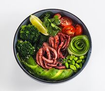 Поке с щупальцами кальмара 