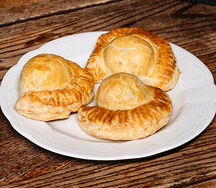 Пирожок с ягнятиной