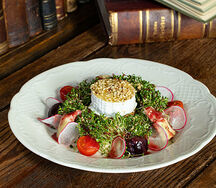 Салат с козьим сыром