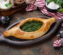 Хачапури по-аджарски со шпинатом