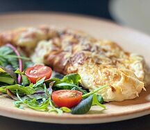 Омлет с ветчиной и сыром 