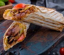 Мегашаурма Телятина с ягненком в лаваше