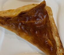 Хачапури с сыром сулугуни 