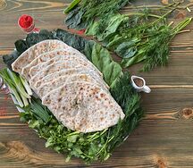 Кутабы с зеленью и сыром