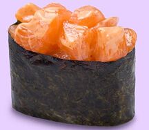 Гункан с лососем