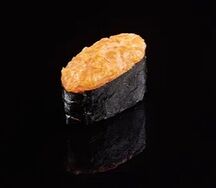 Гункан Spicy с лососем 