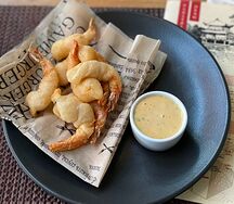 Креветки в темпуре с устричным соусом