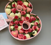 8 марта розовый