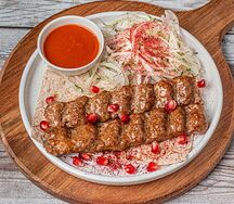 Люля-кебаб говяжий с картошкой фри