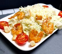 Цезарь с креветками 