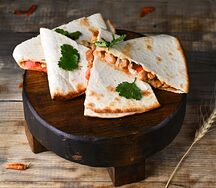 Кессадилья с курицей