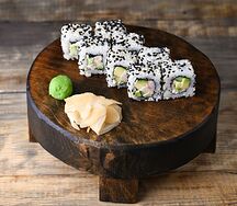 Ролл с креветкой спайси