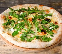 Пицца из дровяной печи 4 сыра