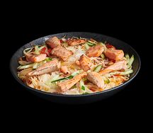 Wok фунчоза с лососем