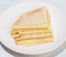 Блины со сметаной
