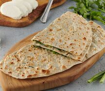 Кутаб с сыром и зеленью