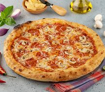 Пепперони с грибами 