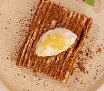 Медовик с лимонным топпингом